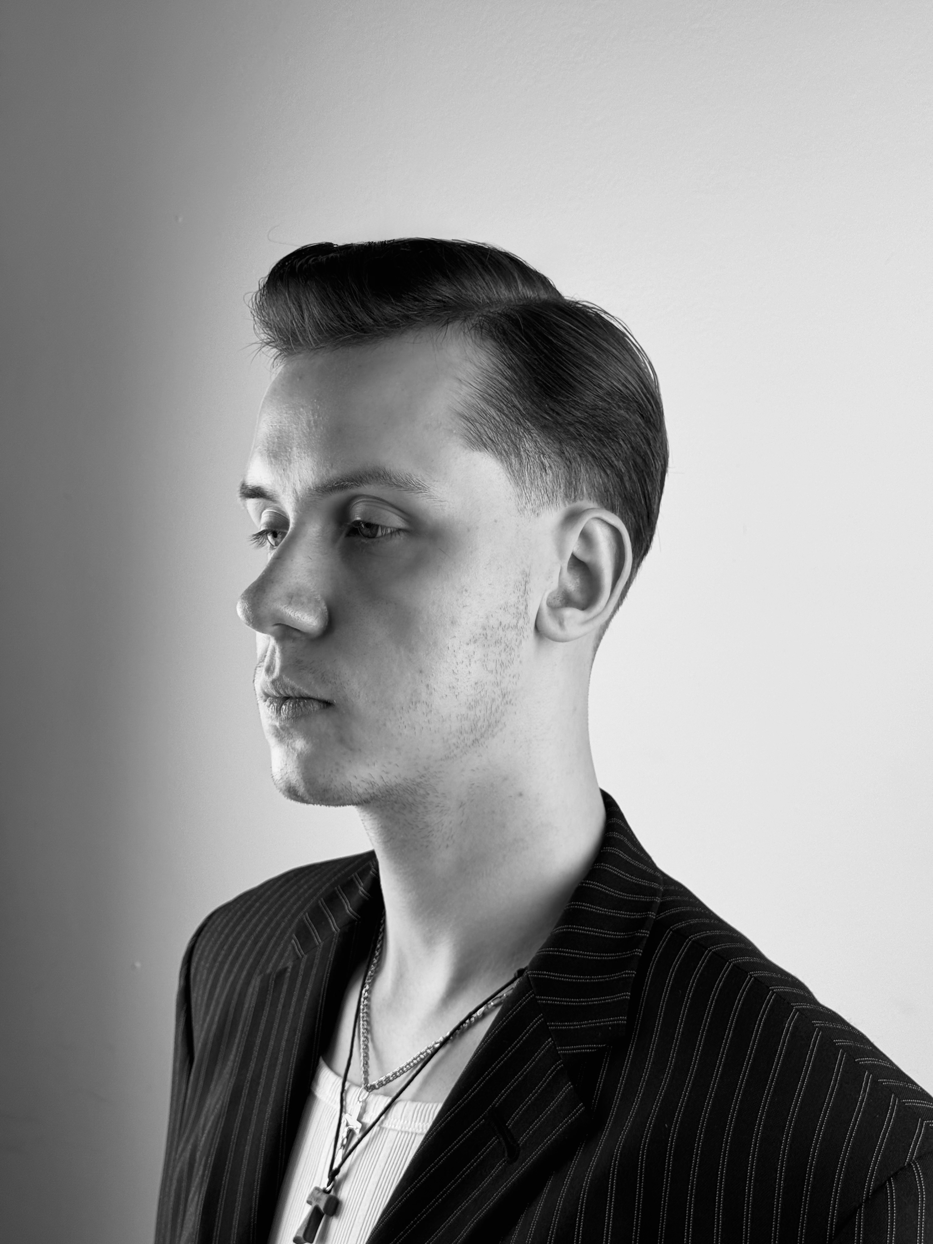 Классическая стрижка side part+taper fade